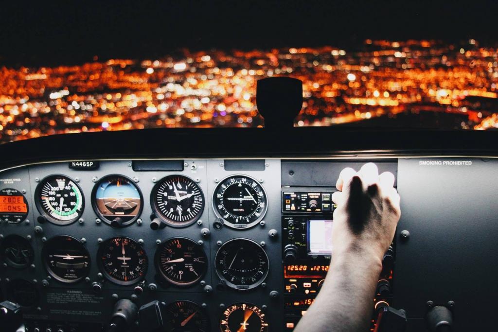 How Eye Tracking Can Improve Cockpit Simulators: Accelerating Results for Driver & Flight Training 7 Eye-Tracking-Flight-Simulator