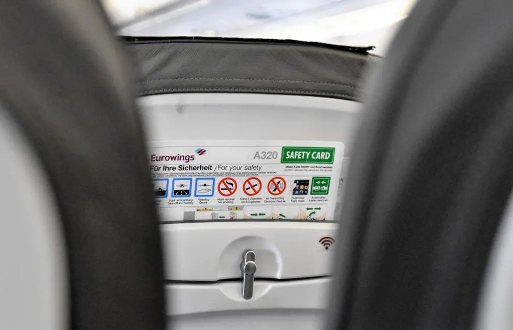 How Eye Tracking Can Improve Cockpit Simulators: Accelerating Results for Driver & Flight Training 4 Eye-Tracking-Flight-Simulator